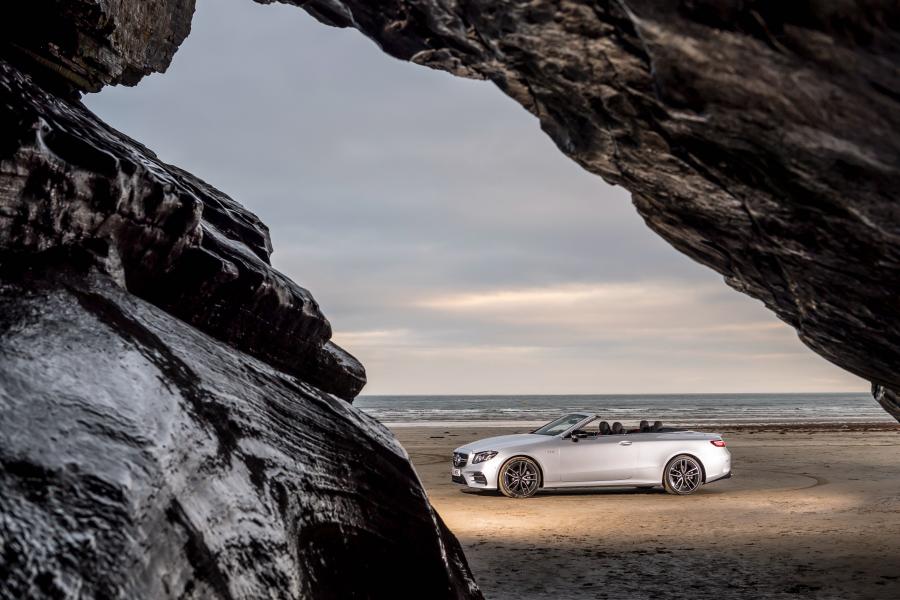  Mercedes-AMG E53 4Matic+ Cabriolet (A238) 2018 года  (UK) (фото 7 из 40)